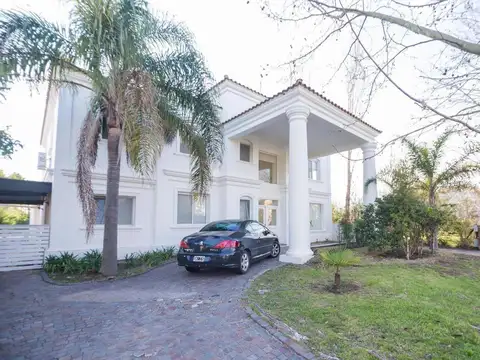 Av. Agustín M. García  al 6300
