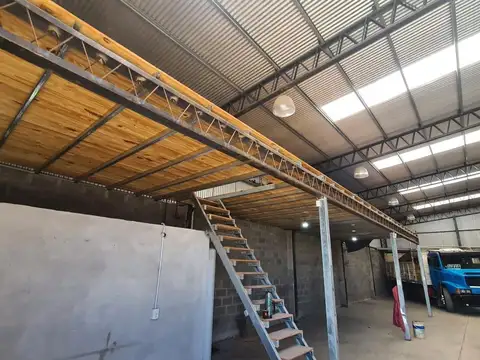 GALPON NUEVO 250 M2 MAS ENTRE PISO