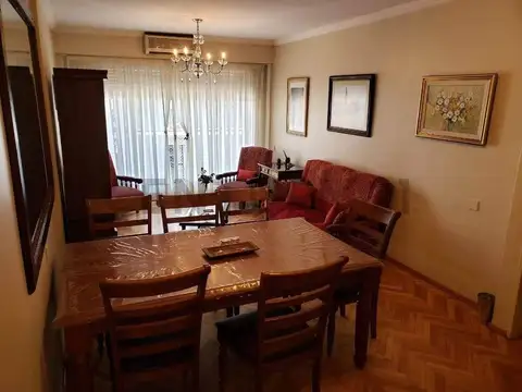 Departamento 4 ambientes con 2 baños