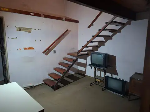   Casa a reciclar con potencial enorme en Ituzaingó Norte