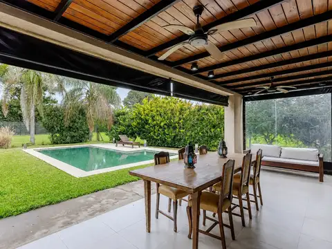Casa en Venta en Pilar, USD 360.000