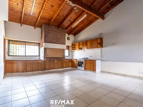 Casa 2 dormitorios y pileta en Ba. Patagonia