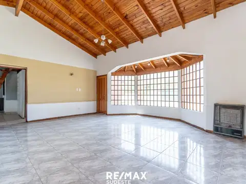 Casa en Venta con 1 cochera