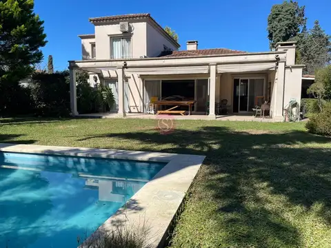 Casa Chalet  en Venta en Mapuche Country Club, Pilar, G.B.A. Zona Norte