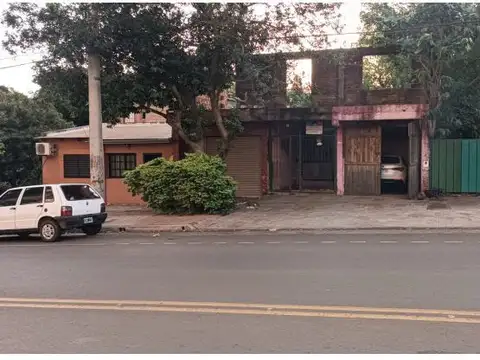Vendo o permuto propiedad sobre Av Costanera  Frente a Torre Iplyc , Hotel Hilton