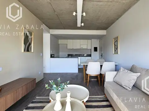 Venta departamento tres ambientes. Balcón corrido. Barracas