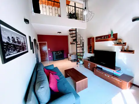 Depto Tipo Casa en Venta de 3 dormitorios