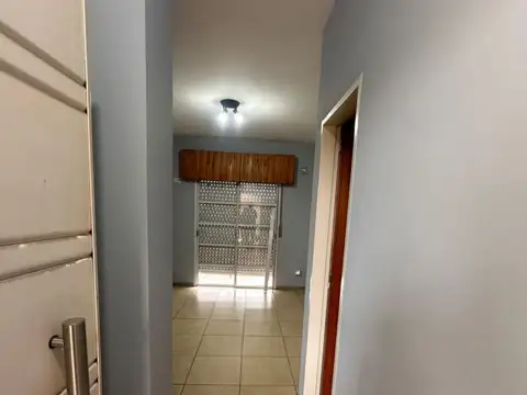 Departamento en Alquiler en Gregorio de Laferrere, $ 250.000