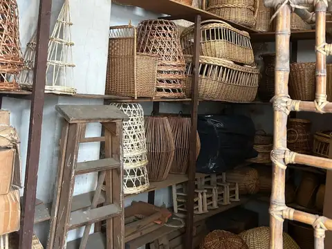 Local en Venta 80 años