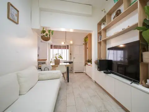 Depto Tipo Casa 3 ambientes con 2 baños