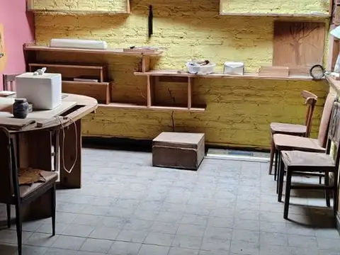 SE VENDE CASA A REF+485M2 DE TERRENO LA CHACARITA