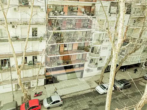 MONOAMBIENTE AL FRENTE