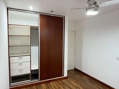 EN VENTA CASA 3 DORMITORIOS B° GRAND BOURG