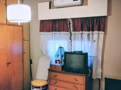 Venta de PH 3 ambientes con fondo libre en Wilde