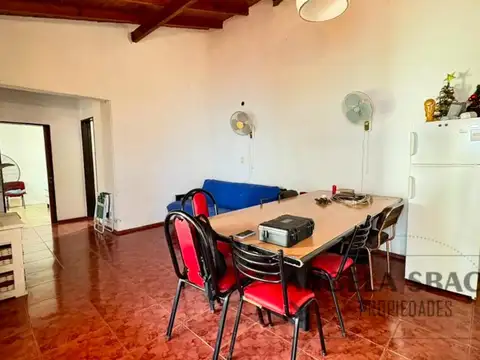 Casa 3 ambientes con 1 baño