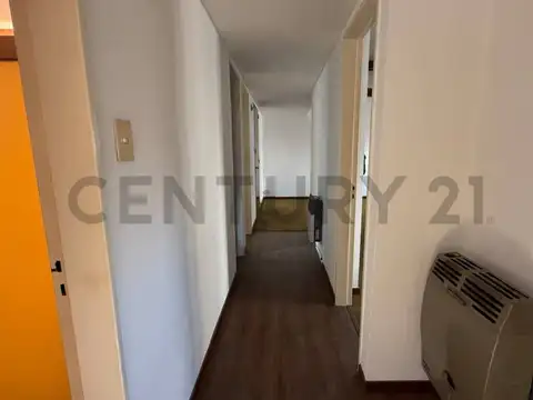 11 E/ 64 Y 65 - DEPARTAMENTO EN VENTA DE 2 DORMITORIOS CON BALCÓN