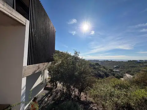 Casa en Alquiler en La Deseada, USD 3.000