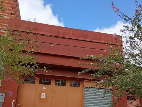 Casa en venta - 2 Dormitorios 2 Baños - Chacabuco