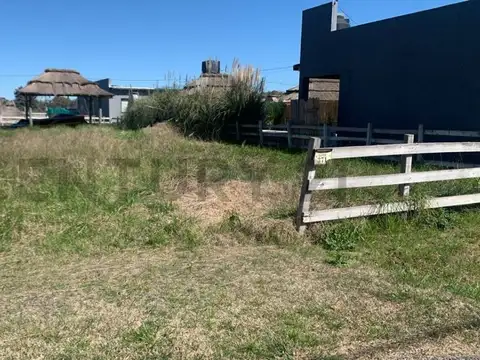 Terreno en Venta 30  mts Fondo