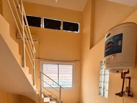 MONOAMBIENTE AMPLIO CON EXCELENTE UBICACIÓN