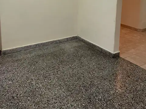 Depto Tipo Casa en Alquiler de 2 ambientes