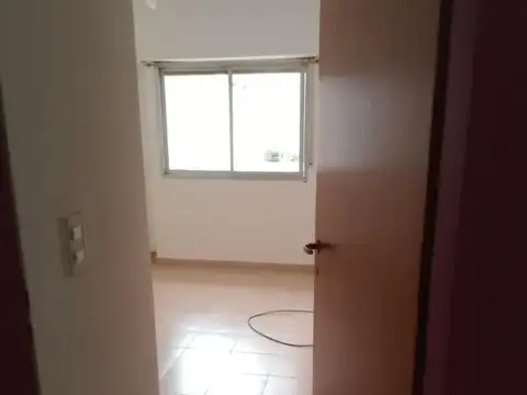 Jose Marmol 700, Piso 1