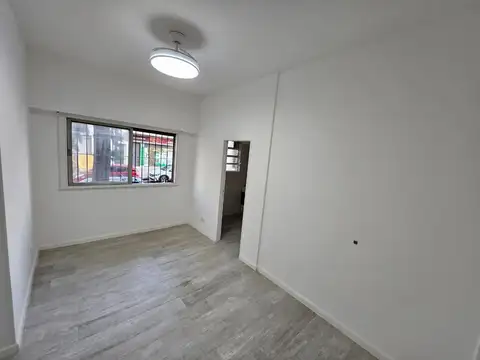 Avenida Ruiz Huidobro 2300, Piso PB