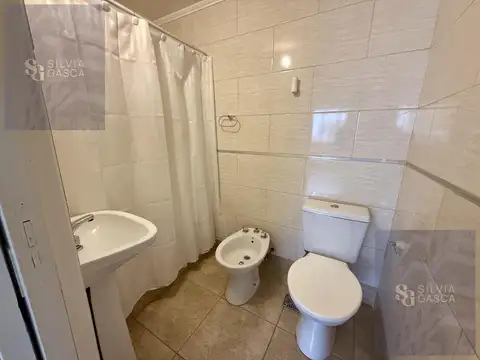 Departamento en Alquiler en Parque Chacabuco, $ 530.000