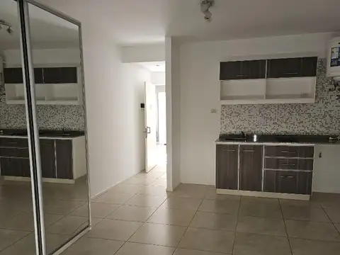 Conesa 4500, Piso 1°