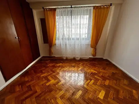 Departamento en Alquiler en Parque Patricios, $ 950.000