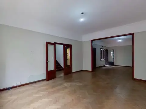 Casa 6 ambientes con 3 baños