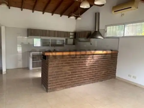 Casa en Alquiler de 4 dormitorios