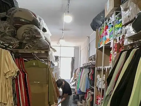 Local en Venta en Flores, USD 550.000