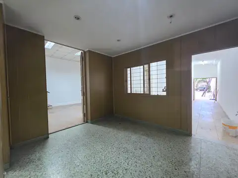 Casa en Alquiler con 1 cochera