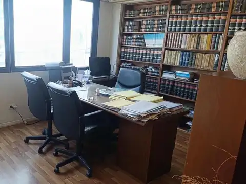 Oficina en venta - 5 Ambientes - Barrio Norte