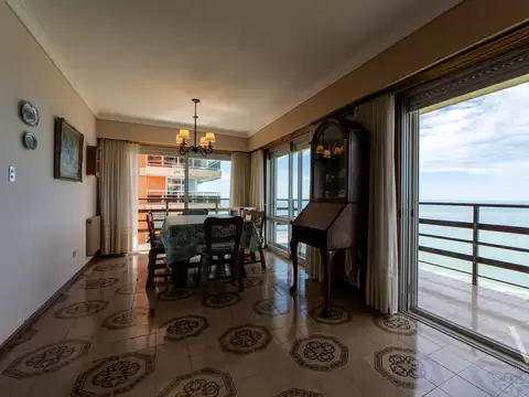 Departamento en Venta en Playa Grande, USD 430.000