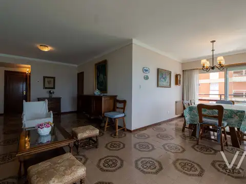 Departamento 4 ambientes con 3 baños