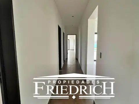 CASA EN VENTA - LOS JUNCOS - LUJÁN