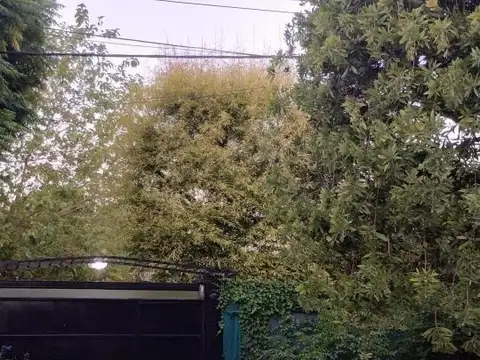 Casa en venta - 2 Dormitorios 2 Baños - La Plata