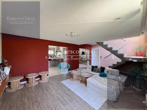 Casa 5 ambientes con 5 baños