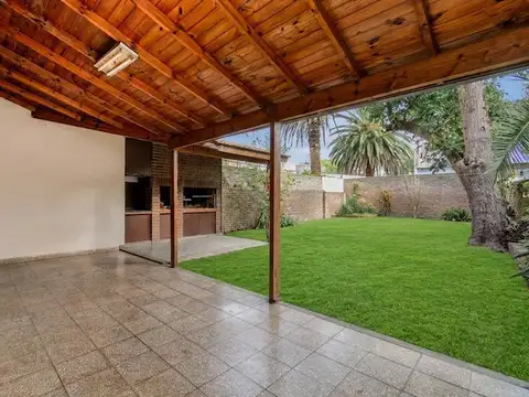 Venta Casa en Martin Coronado