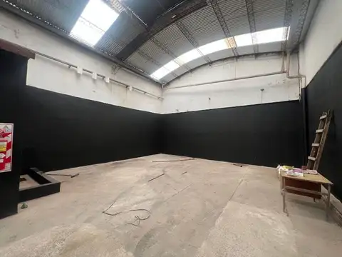 Galpon en Alquiler en Lanus Oeste, $ 2.400.000