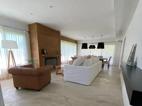 Casa en Alquiler Temporal en Lagos de San Eliseo, USD 4.500