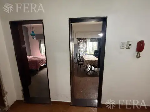 Depto Tipo Casa en Venta 50 años