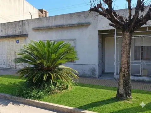 VENTA -PH. AL FRENTE 4 AMB.  C/COCHERA (AMPLIO )
