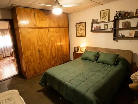 Depto Tipo Casa en Venta en Bernal Oeste, USD 60.000
