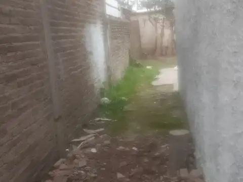 Avenida Hipólito Yrigoyen 2000