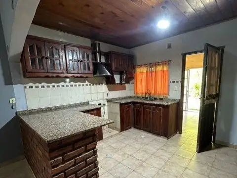 Casa en Venta en Claypole, USD 70.000