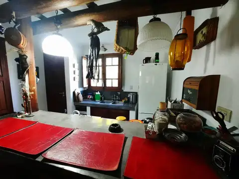 Casa 6 ambientes con 5 baños