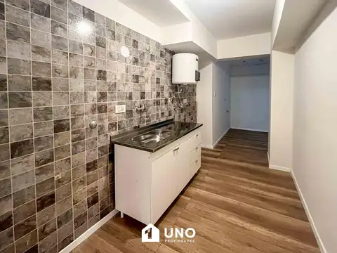 Zeballos 2200, Piso 00